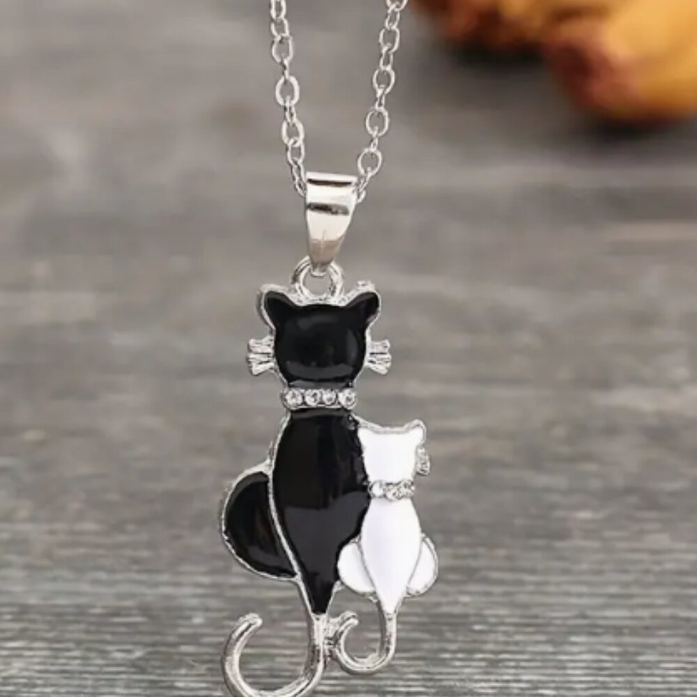 Women, Girls Necklace with  2 cats Pendent